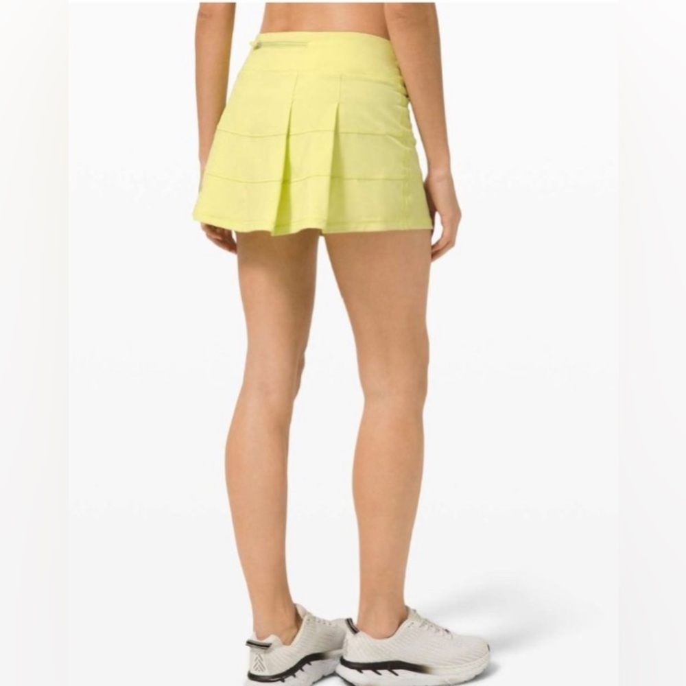 Pace Rival Mid-Rise Skirt